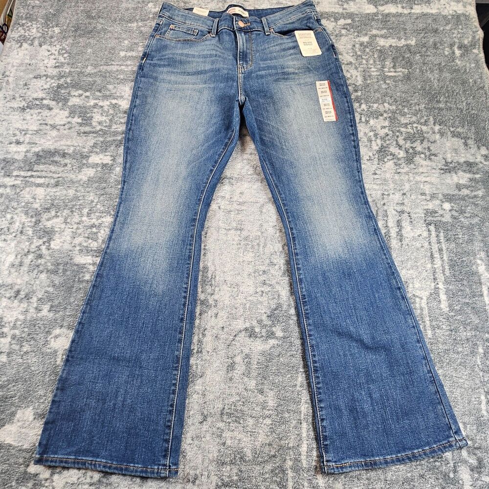 NWT Levis Signature Jeans Womens Size 14S (32Wx30L) Blue Denim Mid-Rise Bootcut